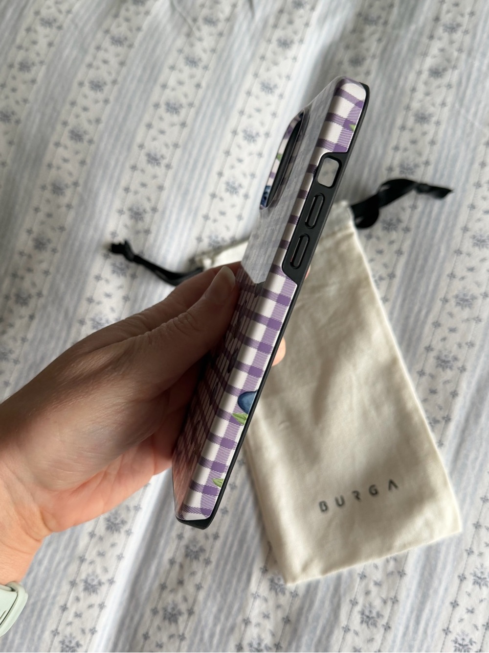 BURGA | Blueberry Muffin Case for iPhone 13 Pro Max - Picture 3 of 6